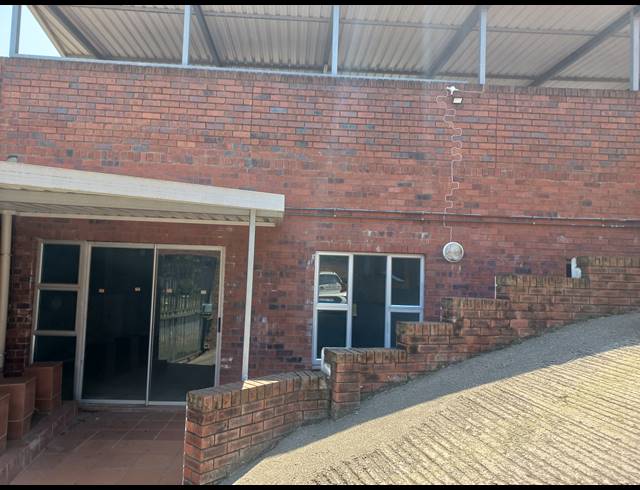 11 BEDROOM FREEHOLD FOR SALE IN WESTRIDGE